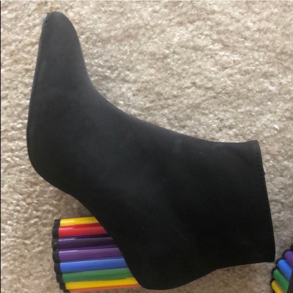 YRU Boots with decoration Rainbow Heel 👠 - Picture 5 of 6